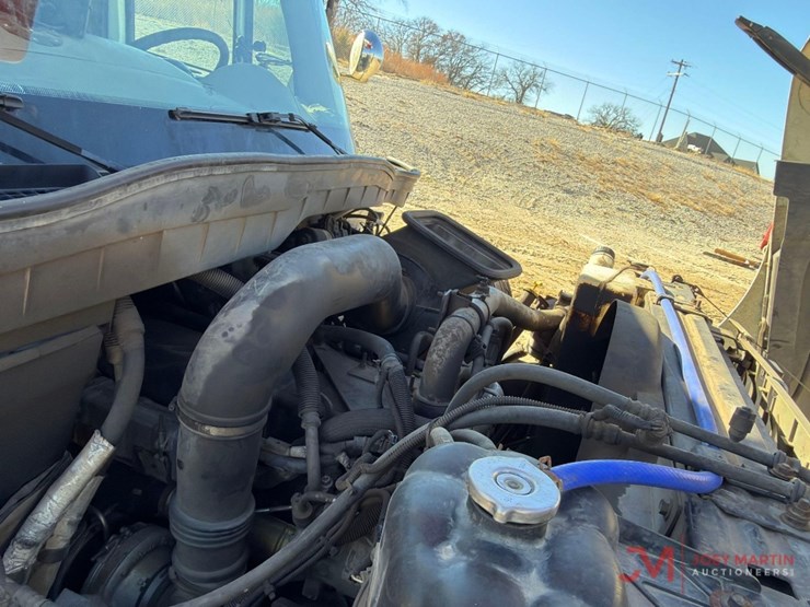 2008-international-7400-image-33