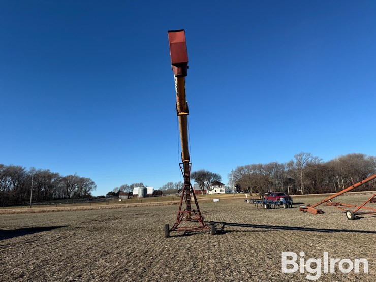 koyker-8"x67'-auger-image-6