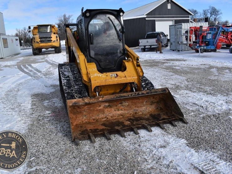 2020-caterpillar-299d3-image-16