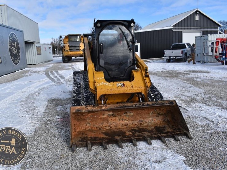 2020-caterpillar-299d3-image-17