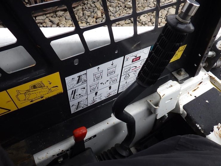 2020-bobcat-s70-image-17