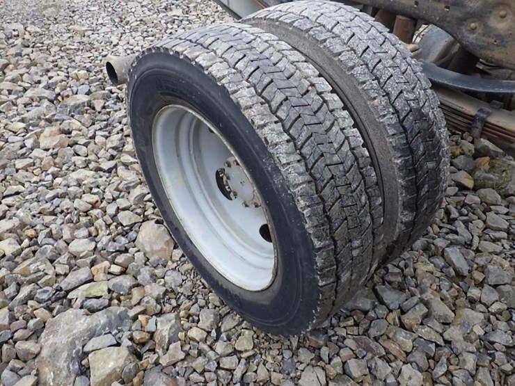 2006-ford-f450-image-16