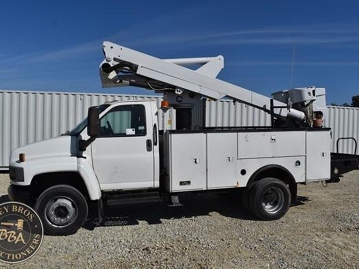 2007-gmc-topkick-c5500-image-9