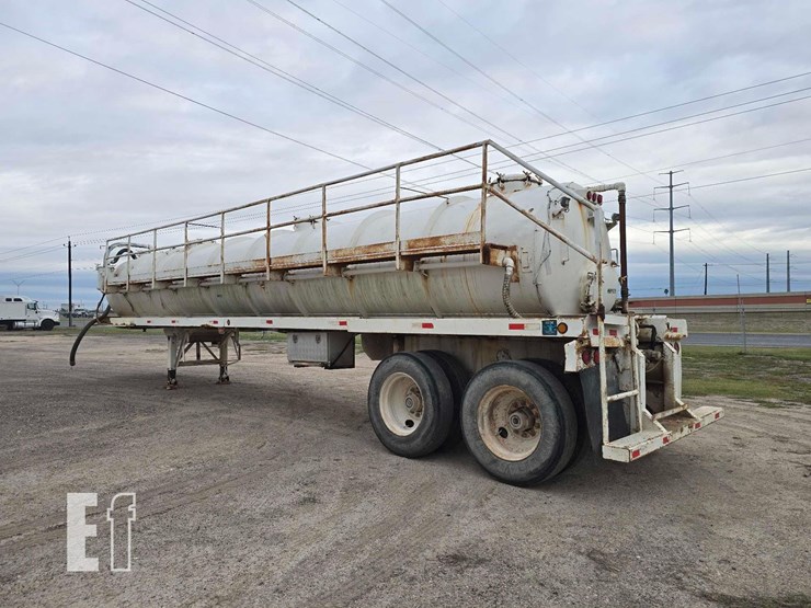 2011-tytal-steel-vacuum-41-foot-tanker-trailer-image-4