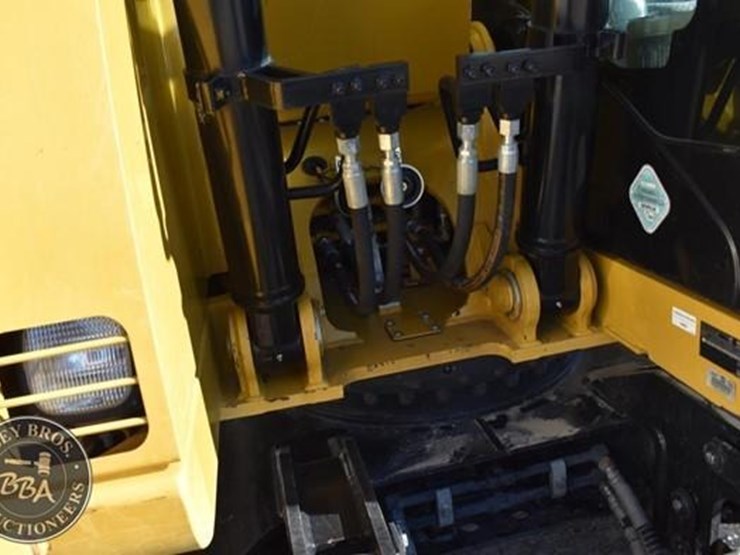 2018-caterpillar-311flrr-image-36