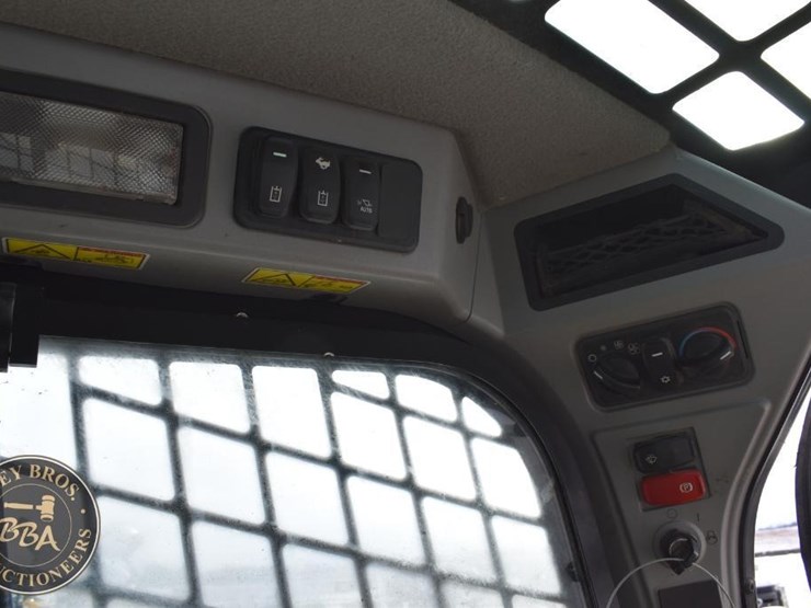 2019-caterpillar-299d3-xe-image-43