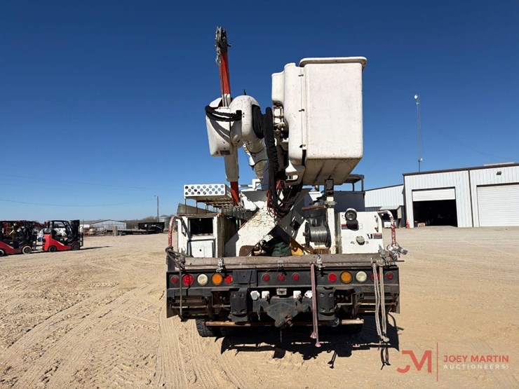 2008-international-7400-image-4