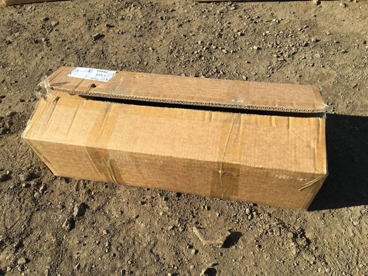 unused-hydraulic-thumb-attachment,-image-1