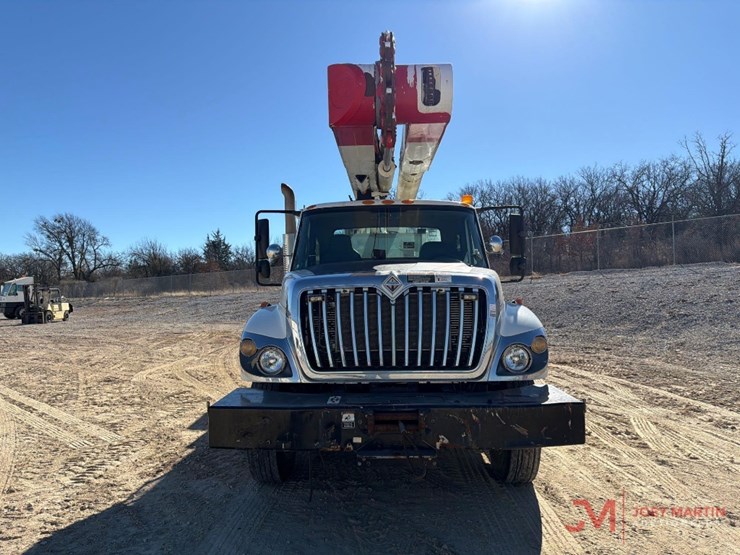 2008-international-7400-image-8