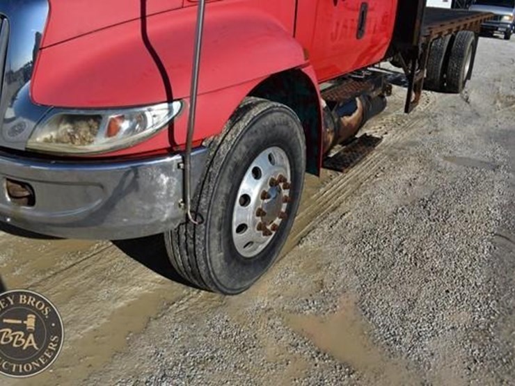 2007-international-durastar-4300-image-10