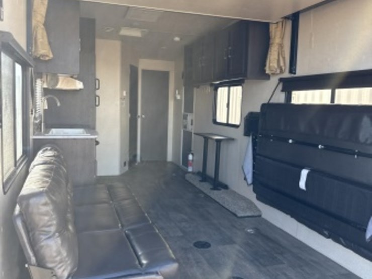 2019-forest-river-smt251ssxl-ca-toy-hauler-image-11