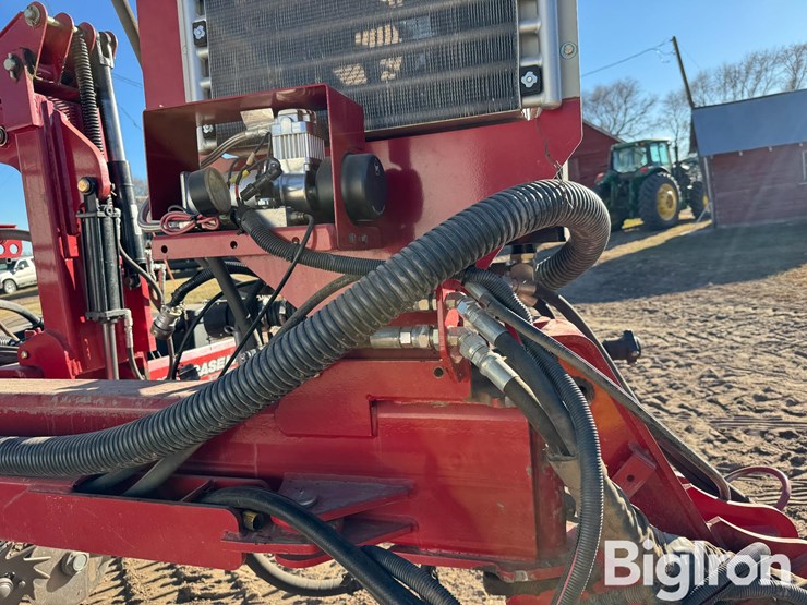 2012-case-ih-1250-image-10