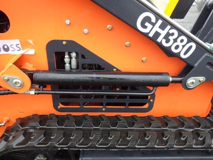 2025-aboss-gh380-skid-steer-tracked-loader-image-7