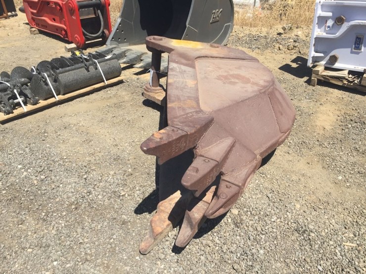 caterpillar-325-image-2