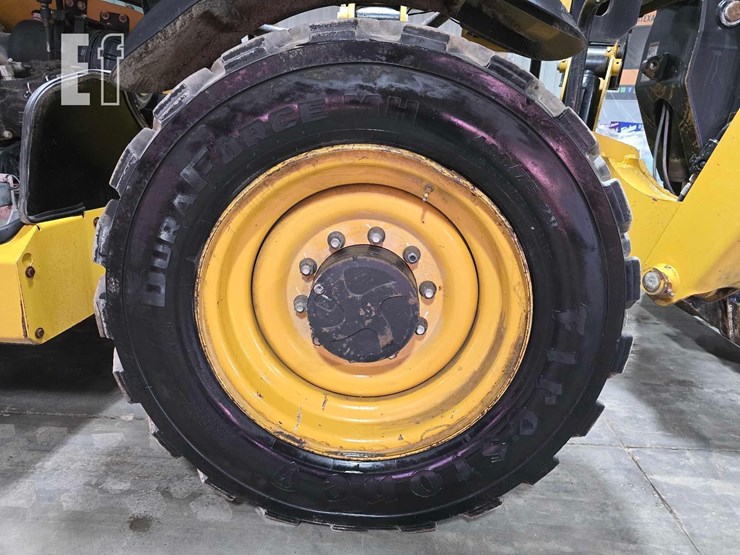 2018-caterpillar-tl1255d-image-25