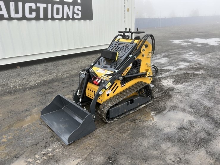 2025-sdlanch-sdll60-mini-compact-track-loader-image-1