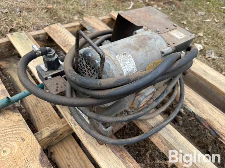 john-blue-chemigation-pump-image-11