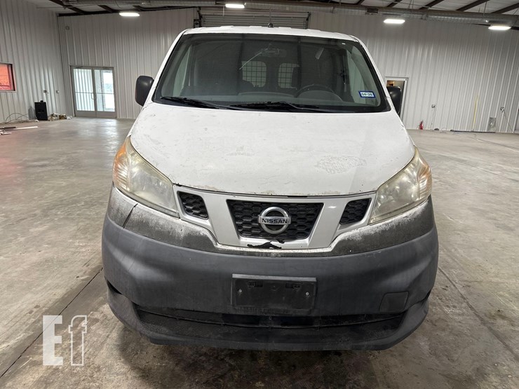 2016-nissan-nv200-image-7
