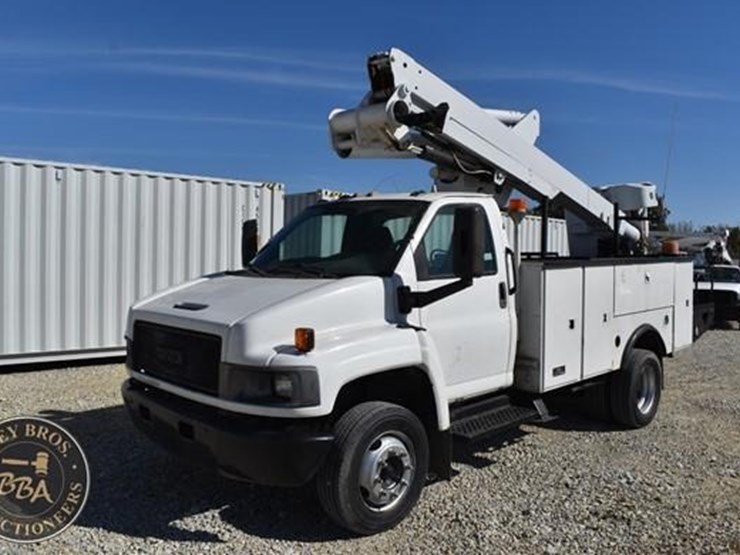 2007-gmc-topkick-c5500-image-8