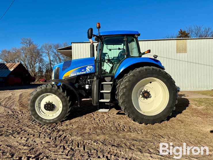 2008-new-holland-t8020-image-8