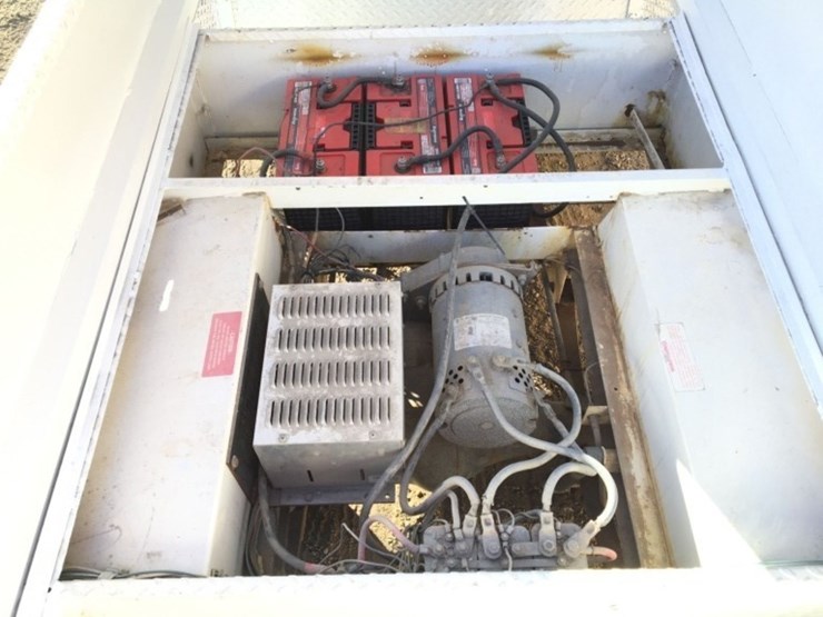 taylor-dunn-b210-image-8