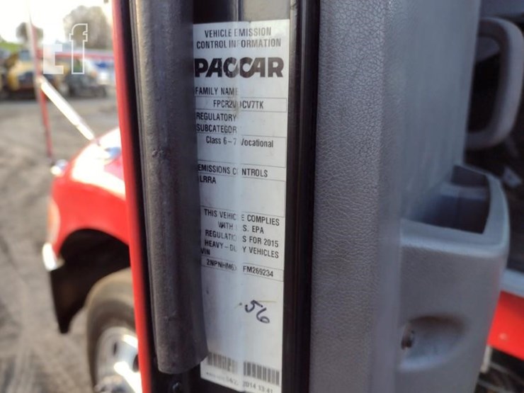 peterbilt-330-image-6