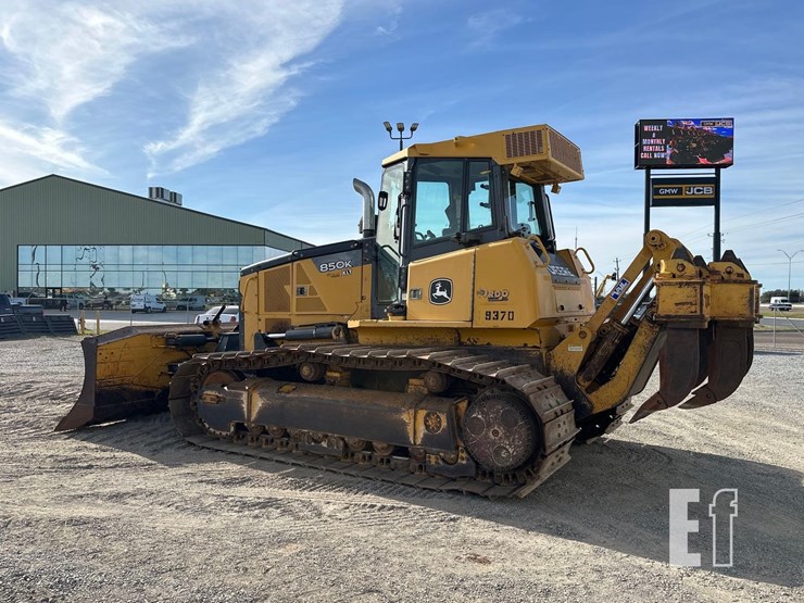 2012-deere-850k-xlt-image-4