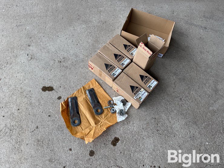 agco-combine-chopper-knives-image-2