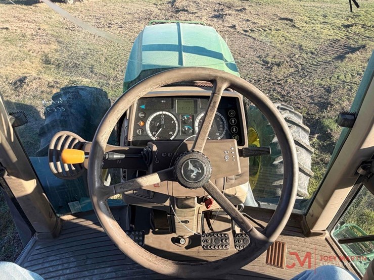 2014-john-deere-6150m-image-26