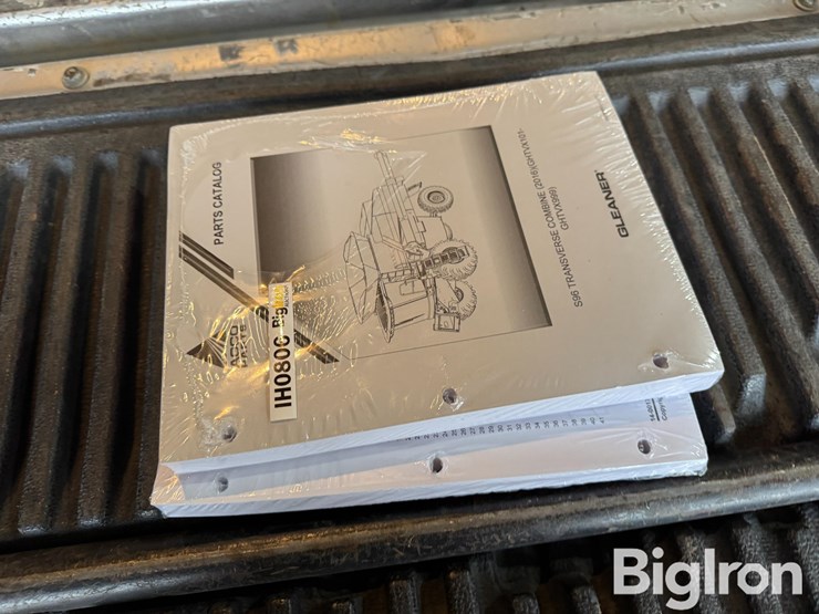 gleaner-r96-combine-manual-&-parts-catalog-image-4