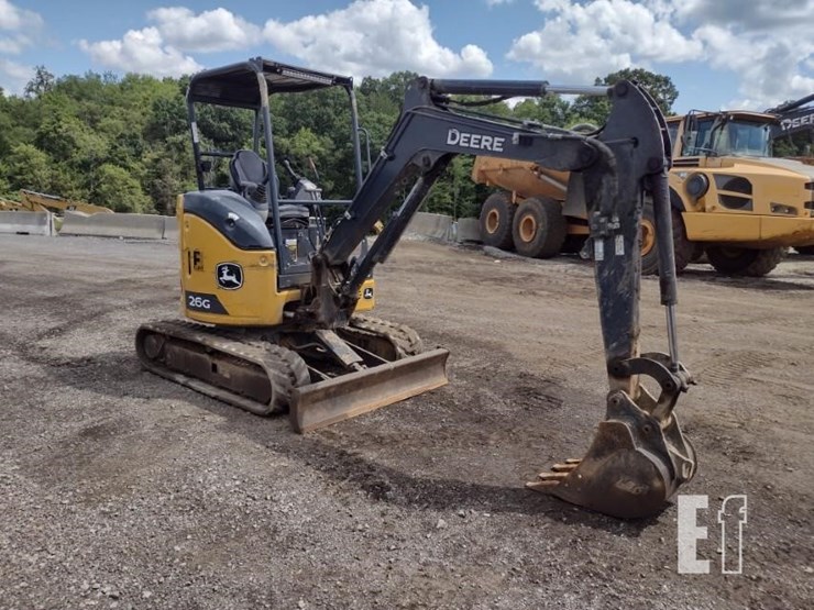 2022-deere-26g-image-47