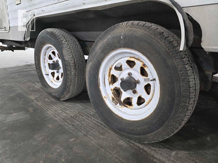 mobile-scout-travel-trailer-image-17