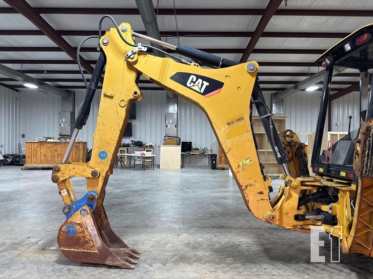 2017-caterpillar-415f2-image-16