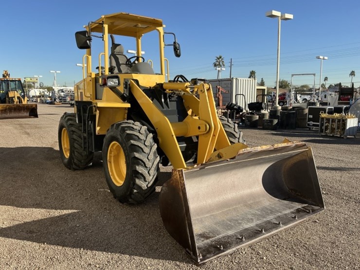 komatsu-wa100-5-image-4