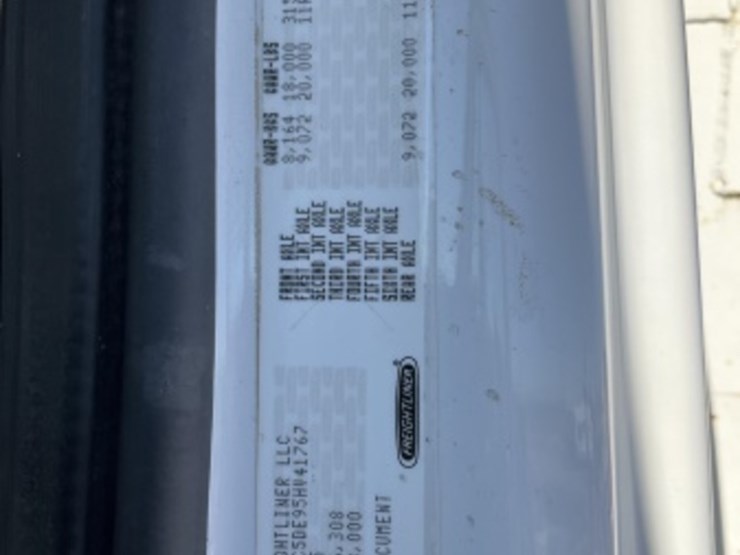 2005-freightliner-m2-dump-truck-image-18