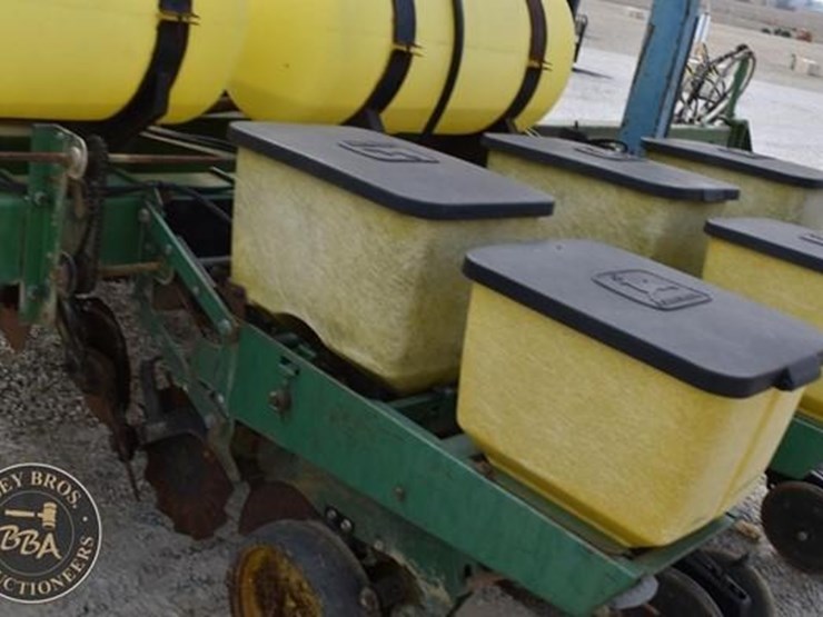 1984-john-deere-7000-image-36