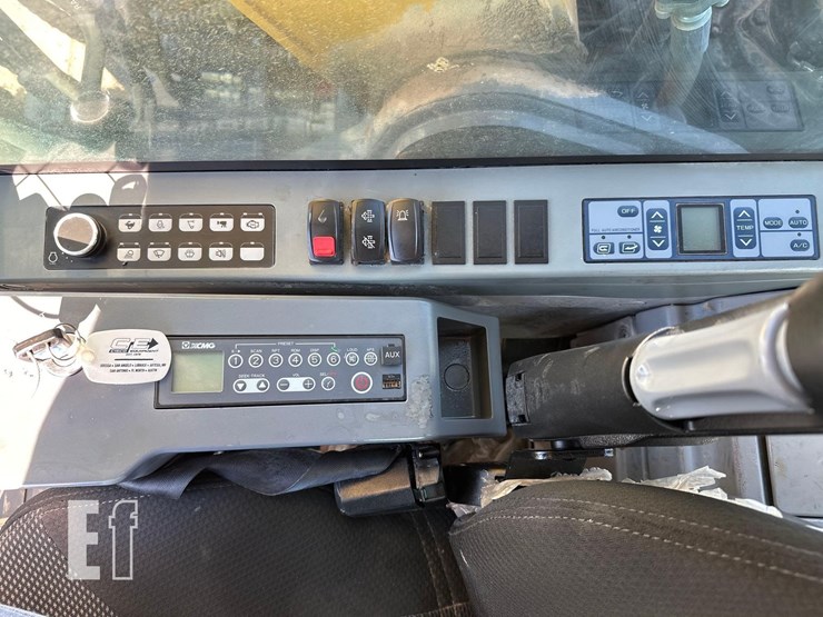 2022-xcmg-xe210u-image-17