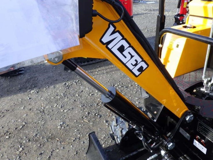 2025-vicsec-15-hydraulic-excavator-image-8