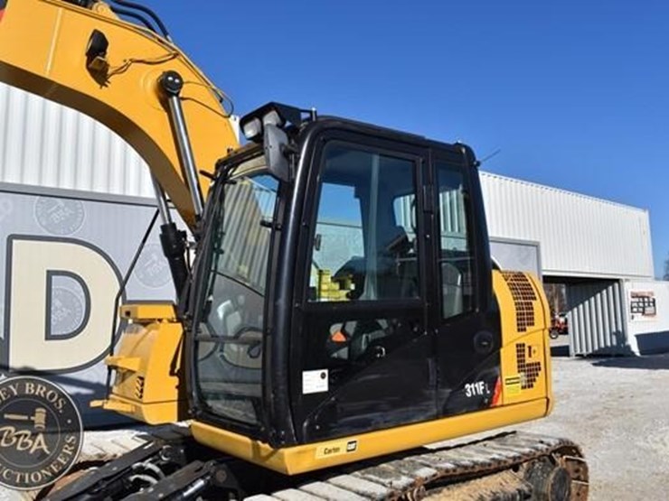 2018-caterpillar-311flrr-image-44