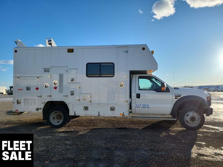 2008-ford-f550-image-11