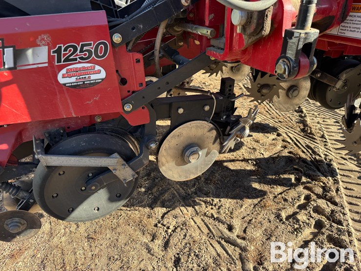 2012-case-ih-1250-image-14