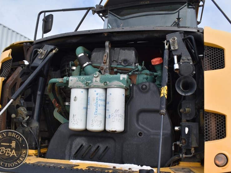 2012-volvo-a40f-image-32