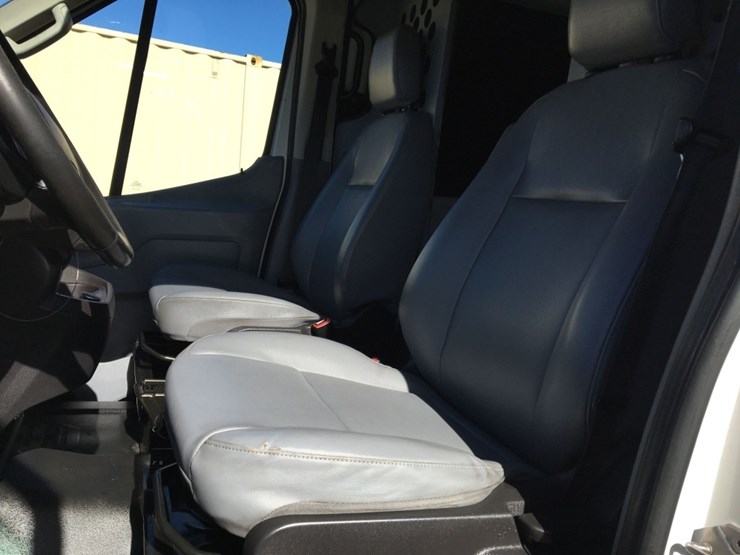 2017-ford-transit-image-8