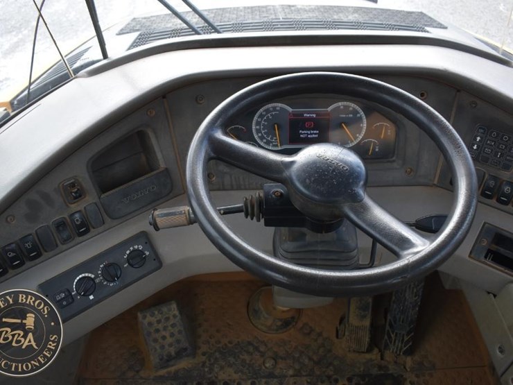 2011-volvo-a40f-image-25