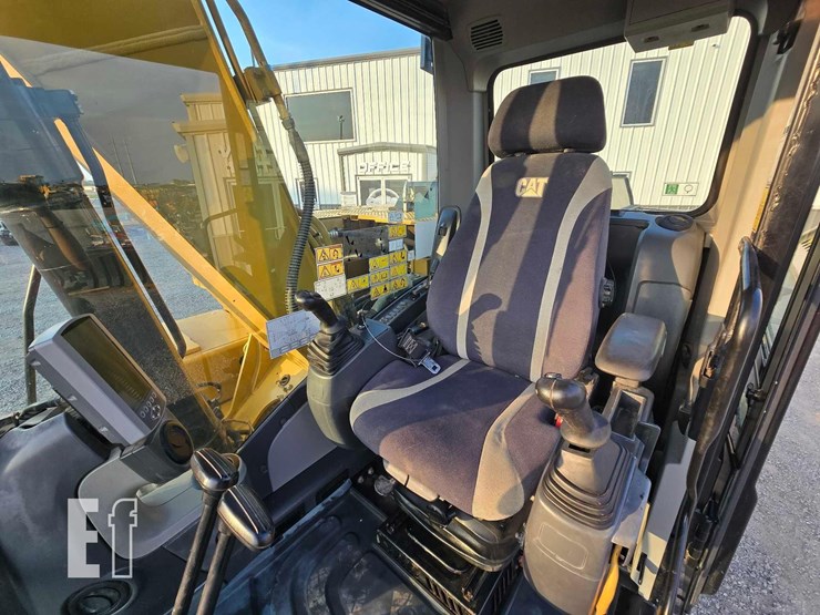 2019-caterpillar-313flgc-image-12