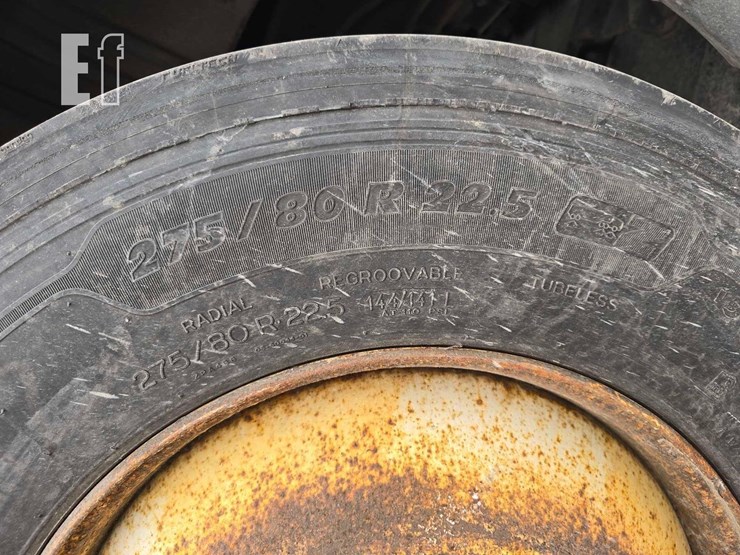 2018-freightliner-cascadia-113-image-25