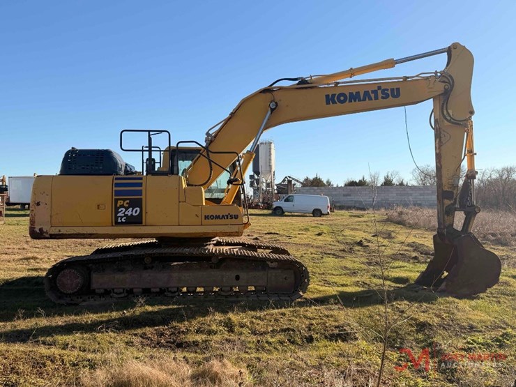 komatsu-pc240-lc-11-image-6