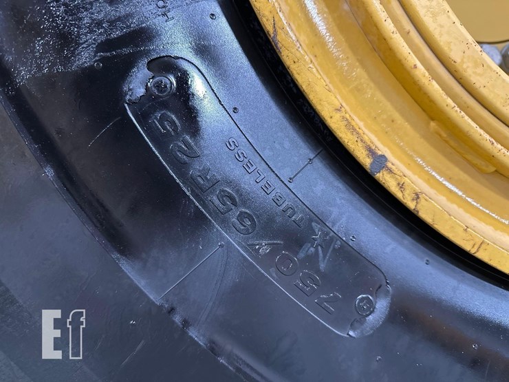 2019-caterpillar-962m-image-35