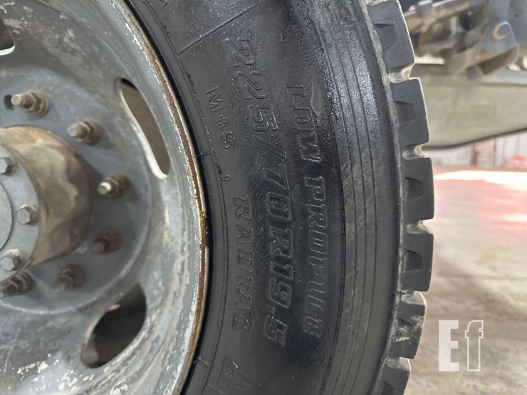 2015-ford-f550-image-28