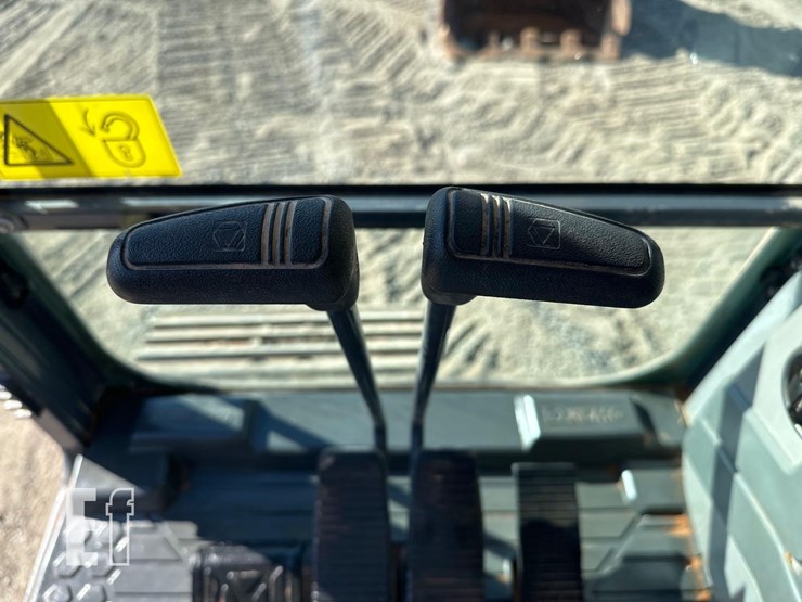 2022-xcmg-xe210u-image-13